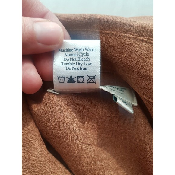 Coldwater Creek Blouse Size Medium Top Brown long Sleeve button down texture - Picture 8 of 12